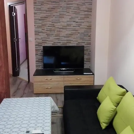 Luxury Uzunov * Hisarya